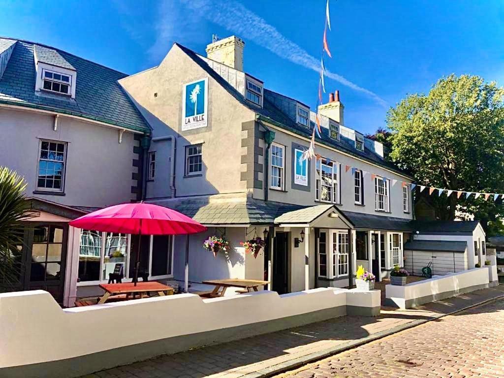 La Ville Hotel Braye Ngoại thất bức ảnh